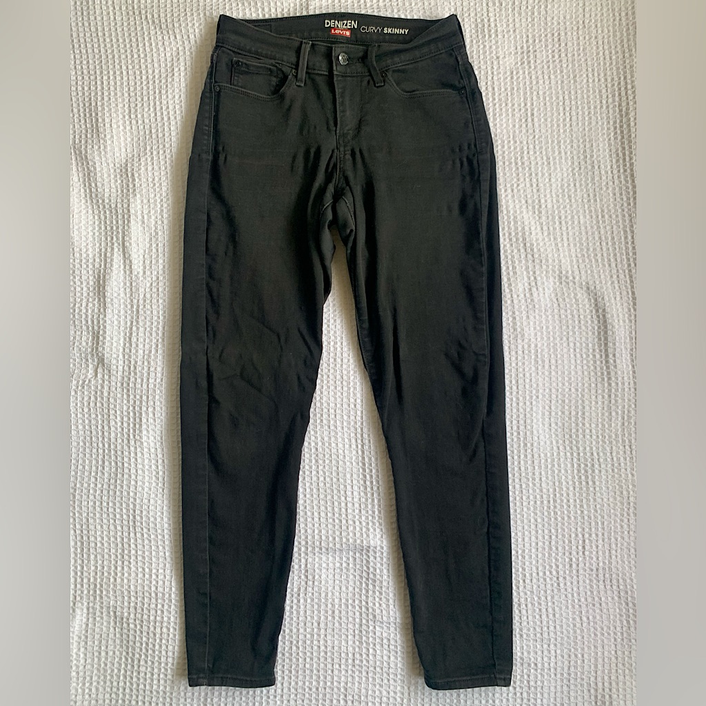 Denizen From Levi's Women's Black Curvy Skinny Jeans